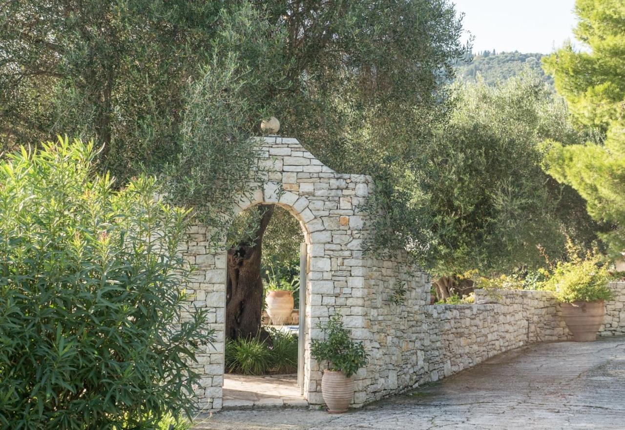 Villa Avra *